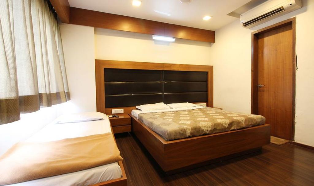 Hotel Kanak Comfort Ahmedabad Camera foto